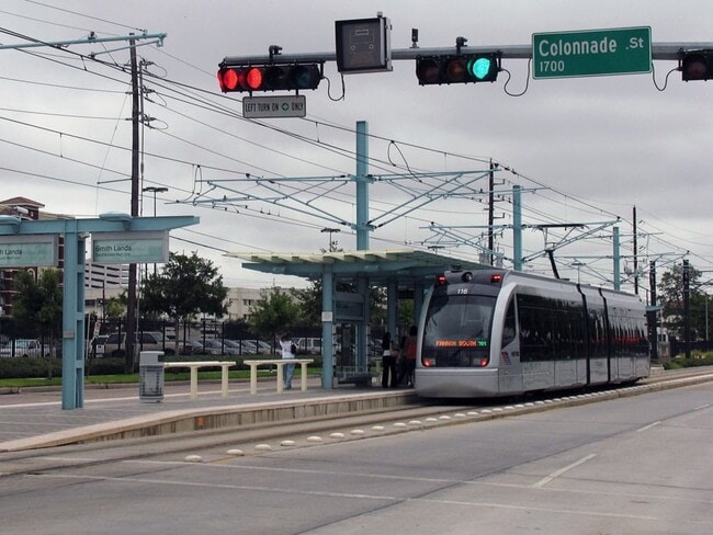 Building Photo - 1711 Old Spanish Trl