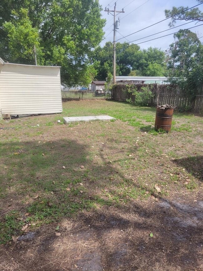 Building Photo - 8135 Tolles Dr