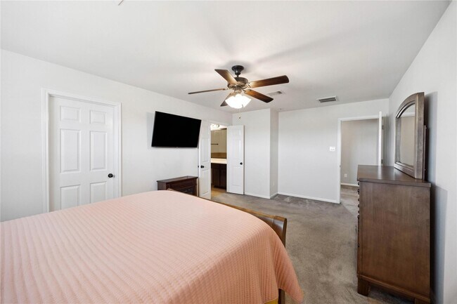 Building Photo - 6719 Sharpstone Creek Ln