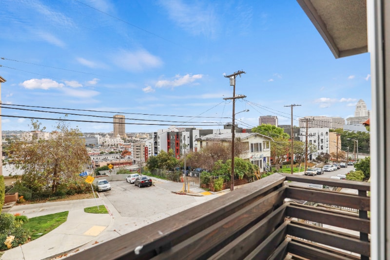 Building Photo - 701 N Hill Pl
