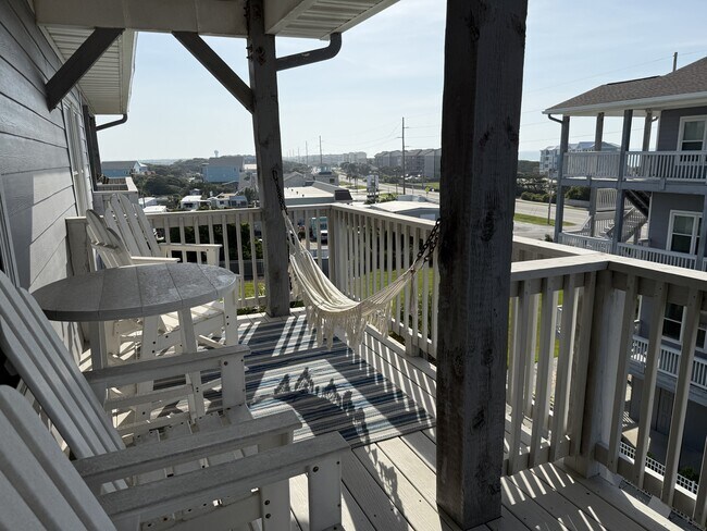 Building Photo - 108 Pelican Dr