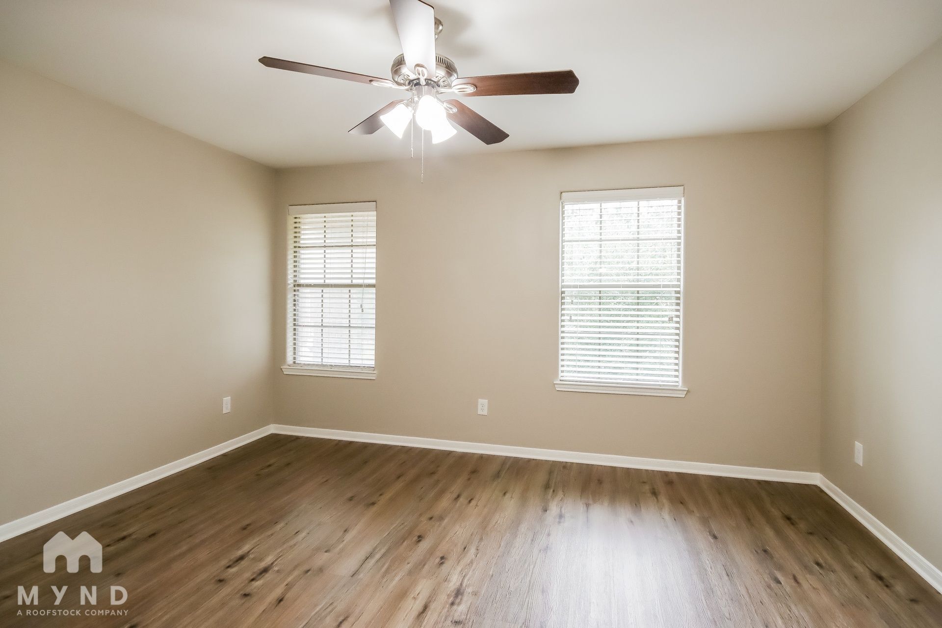 Building Photo - 2706 Sandberry Dr