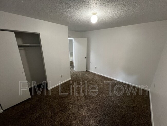 Building Photo - 2969 W Rowland Pl