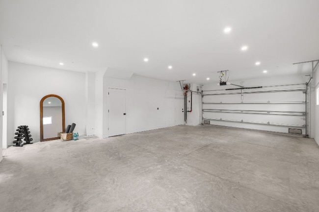 Building Photo - 10330 2nd Way N