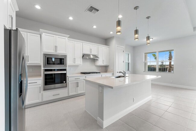 Building Photo - 12550 Nautilus Cir