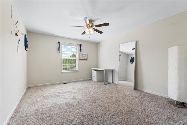 Building Photo - 2421 Eatherton Rd