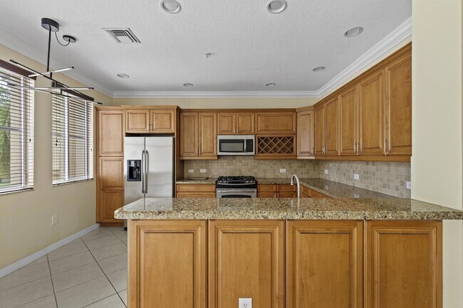 Building Photo - 2900 NW 125th Ave