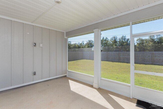 Building Photo - 10629 Davenport Lp