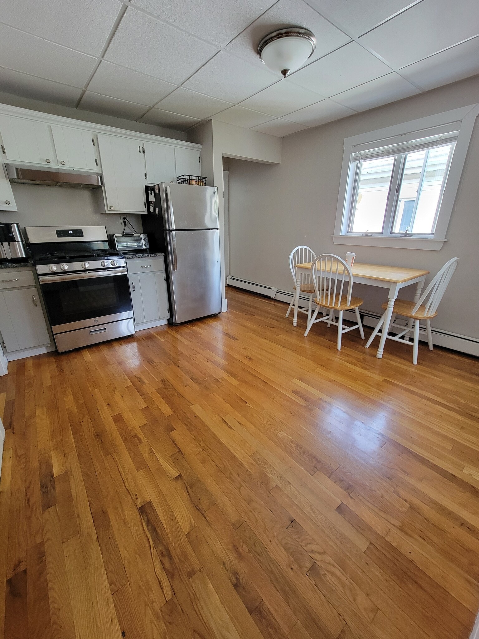 Shared kitchen - 90 North St