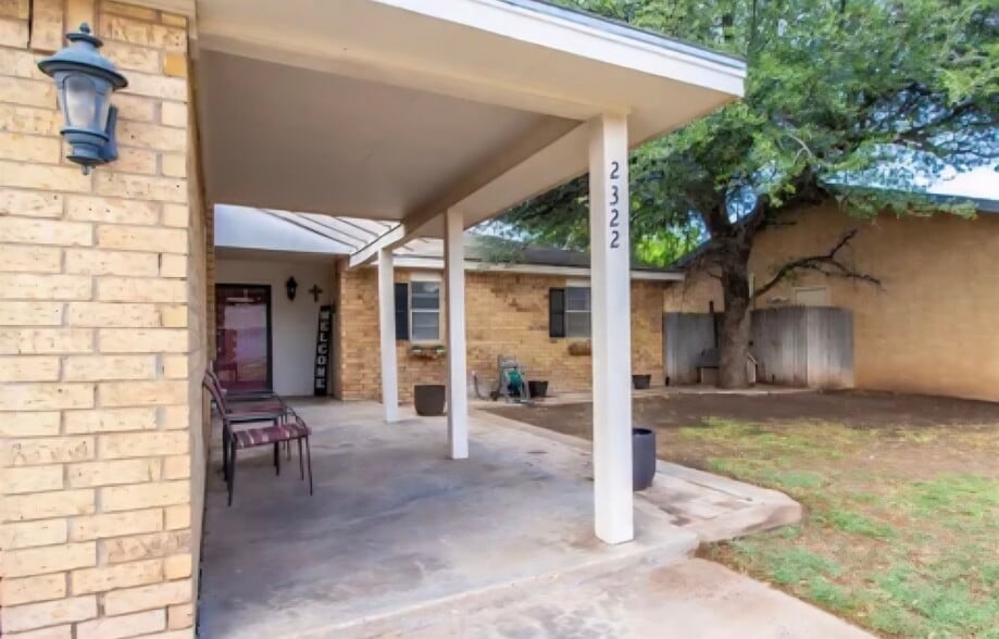 Building Photo - 2322 77th St