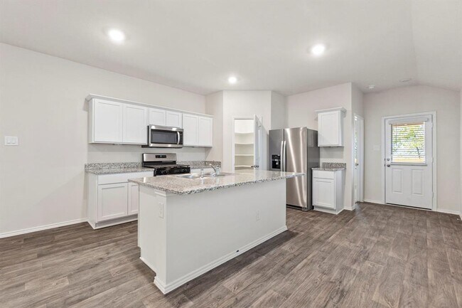 Building Photo - 280 Granary Dr