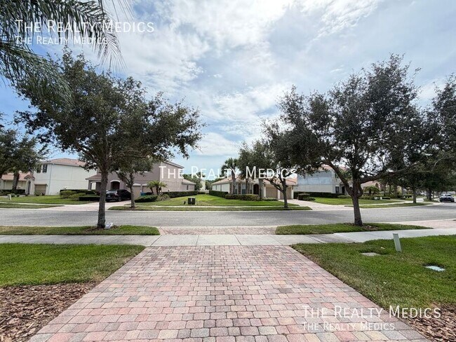 Building Photo - 11867 Padua Ln