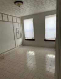 Building Photo - 6314 24th Ave