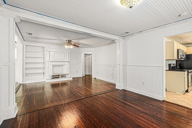 Building Photo - 1407 Glenwood Ave SE