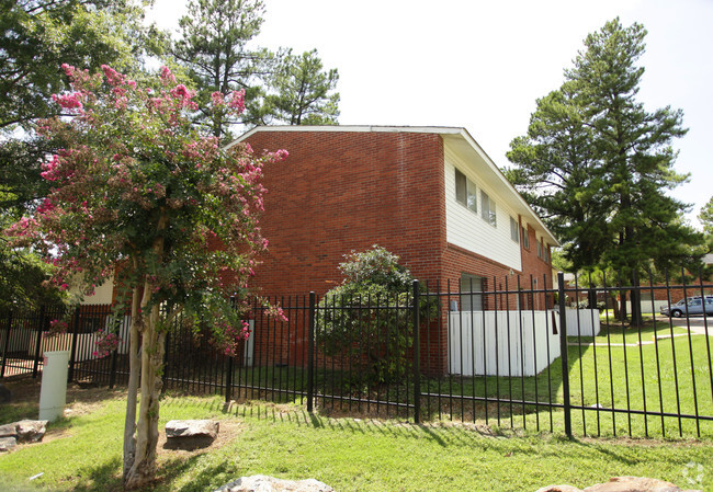 Building Photo - Trinity Village Townhomes