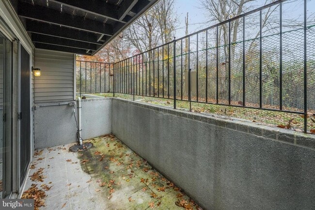 Building Photo - 108 Kenwood Dr