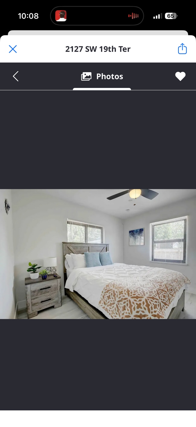 Building Photo - 2127 SW 19th Ter