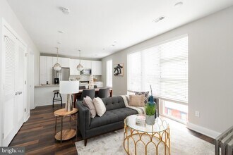 Building Photo - 45 W Haines St