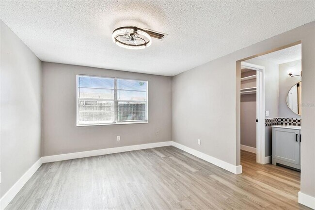 Building Photo - 3800 Darlington Rd