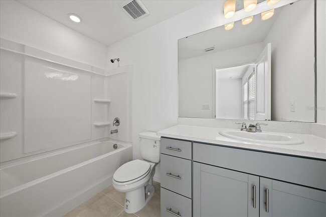 Building Photo - 8744 Daybreak St