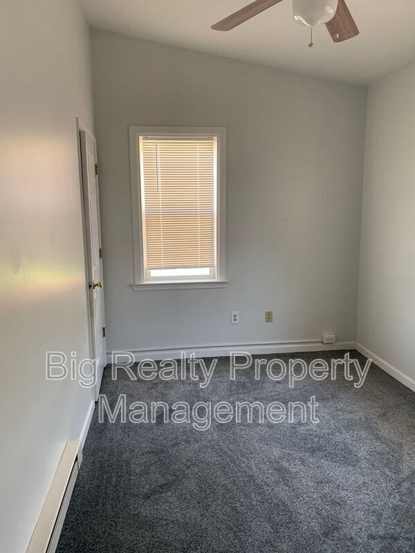 Building Photo - 477 E Main St