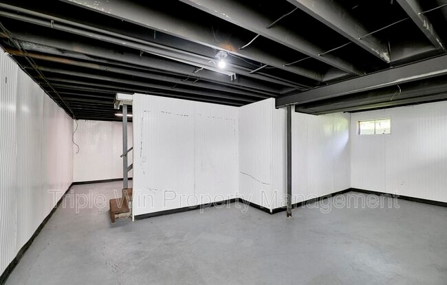 Building Photo - 1544 Rishon Hill Dr