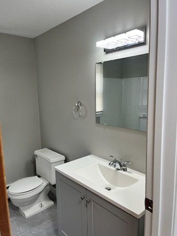 Building Photo - 131 Klinger Ave