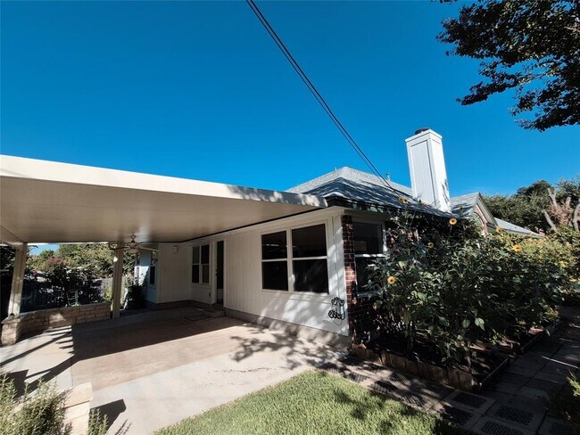 Building Photo - 9100 Brimstone Ln