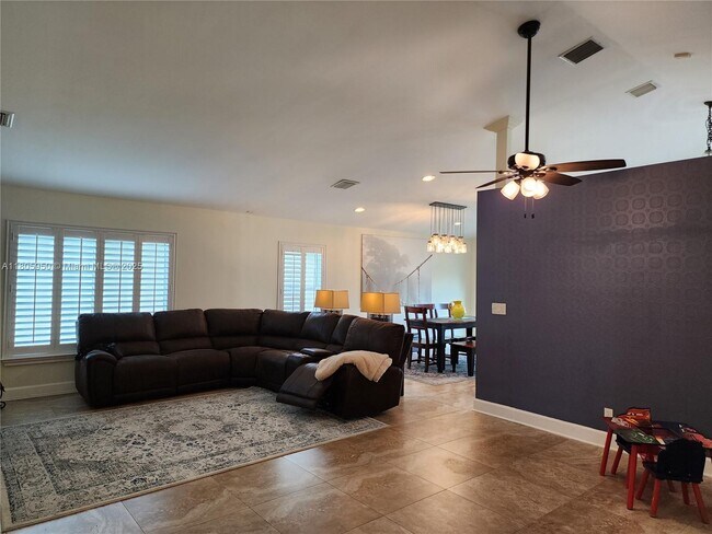 Building Photo - 9871 Red Heart Ln