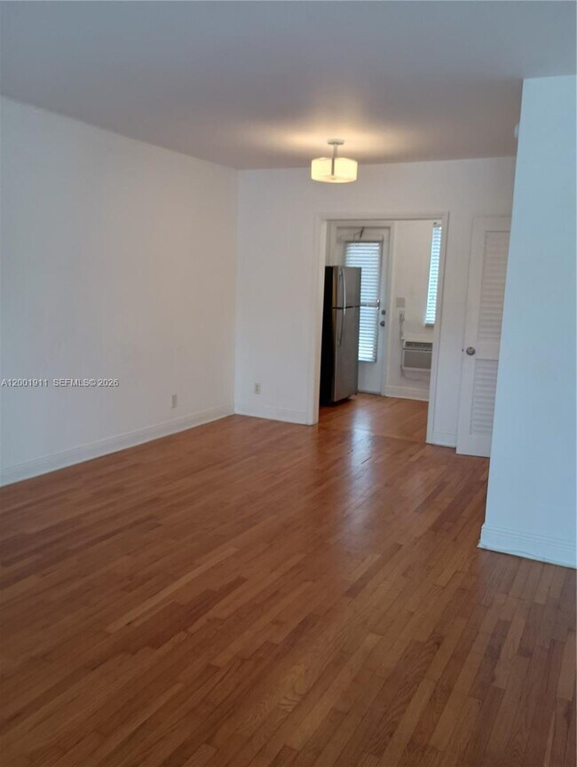 Building Photo - 535 74th St