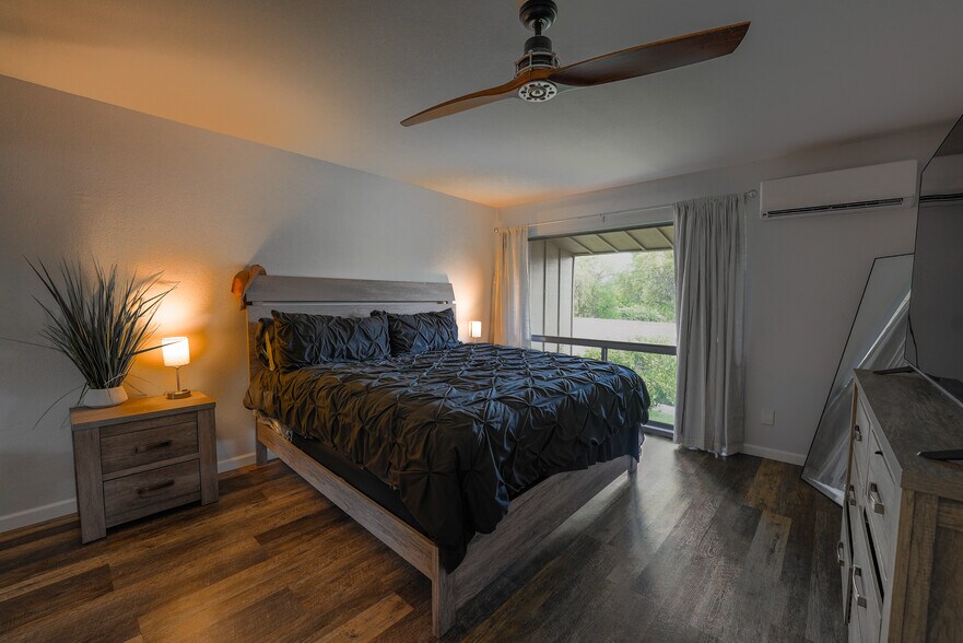 Bedroom - 77805 California Dr