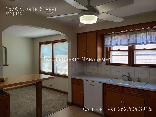 Building Photo - 457 A S 74th St