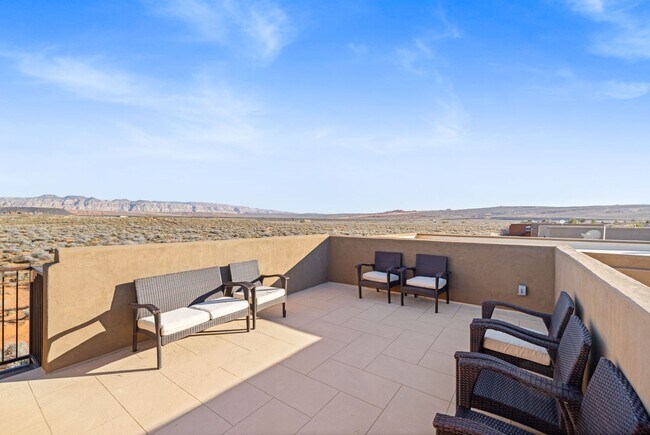 Building Photo - Sand Hollow Sunrise