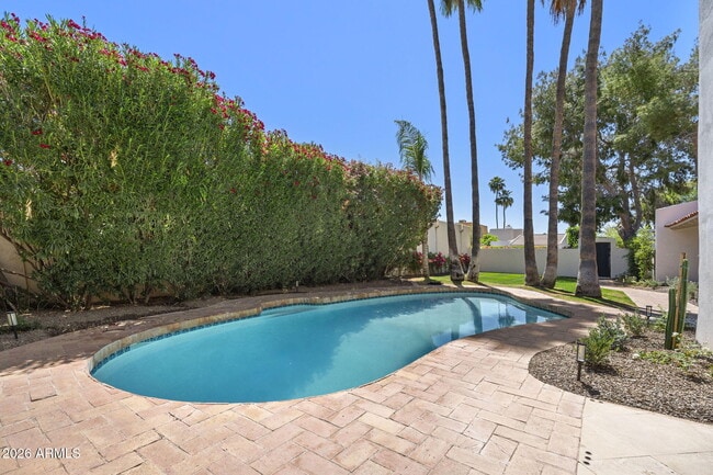 Building Photo - 7602 E Vía Del Reposo