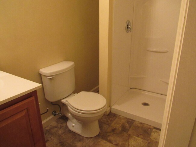 Building Photo - 1100 RES