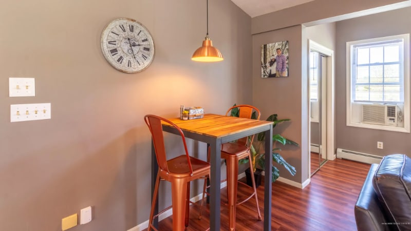 Building Photo - 757 Limerick Rd