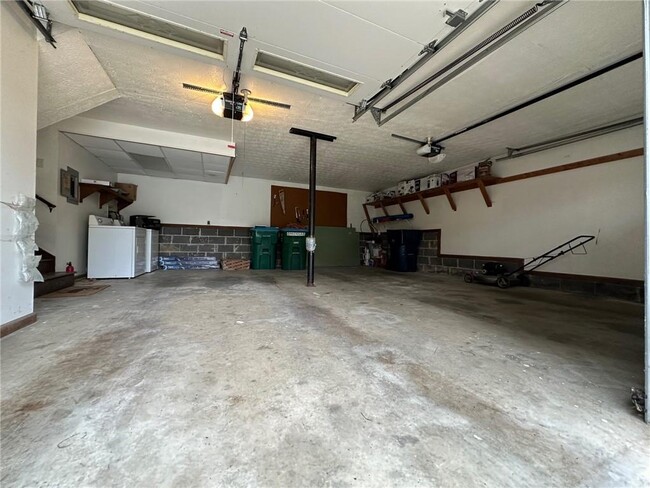 Building Photo - 2697 Shetland Ln