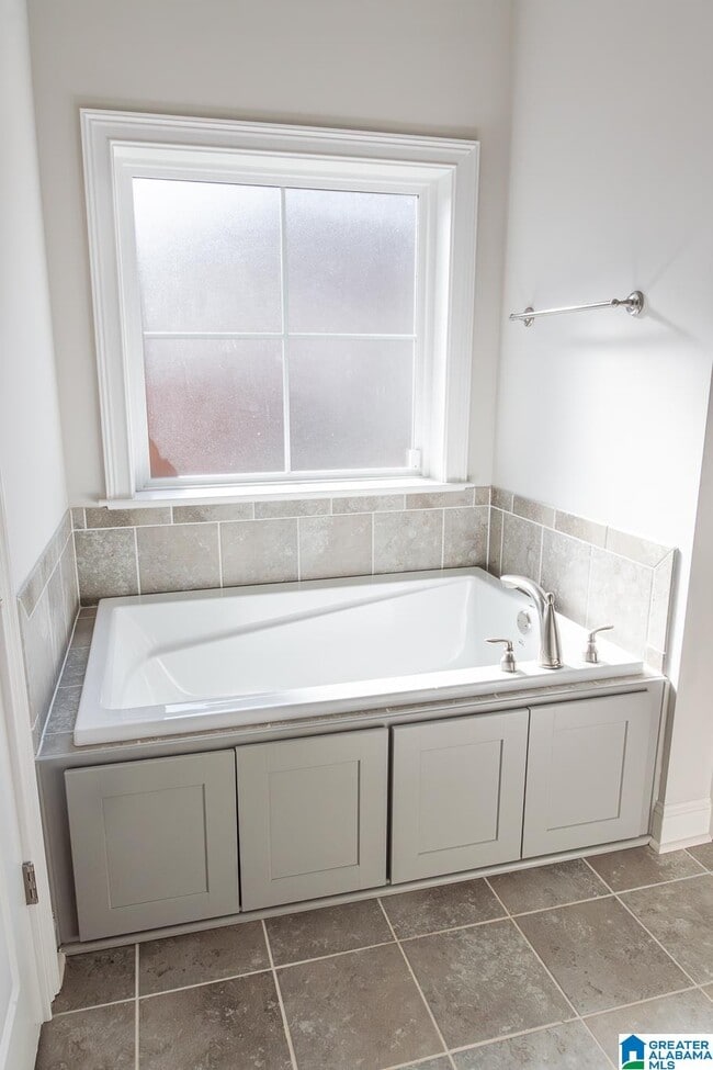 Building Photo - 349 Lionel Allen Wy