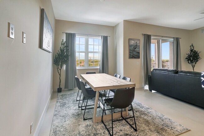 Building Photo - 11701 Pasetto Ln