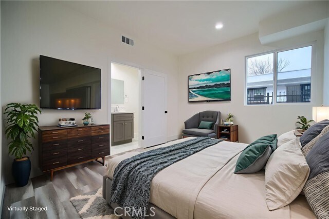 Building Photo - 2011 8th Ave