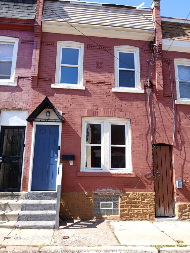 Building Photo - 17 E Ashmead St