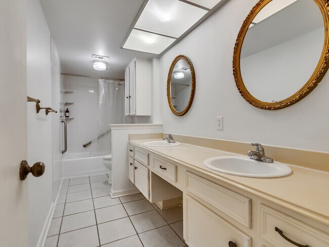 Building Photo - 15443 W Willowwind Cir