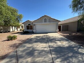 Building Photo - 3 Bedroom - 2 Bath - 1515 Sq. Ft. - in Gil...