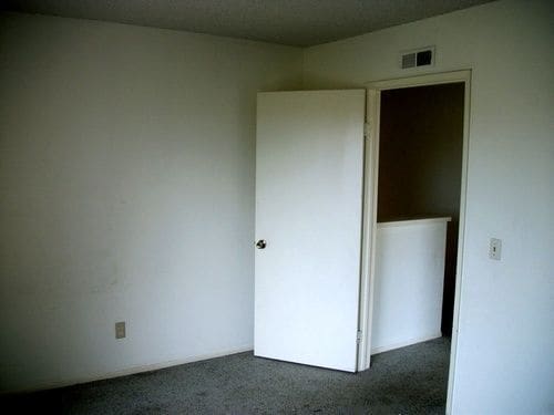 Building Photo - 2188 Bluehaven Ct