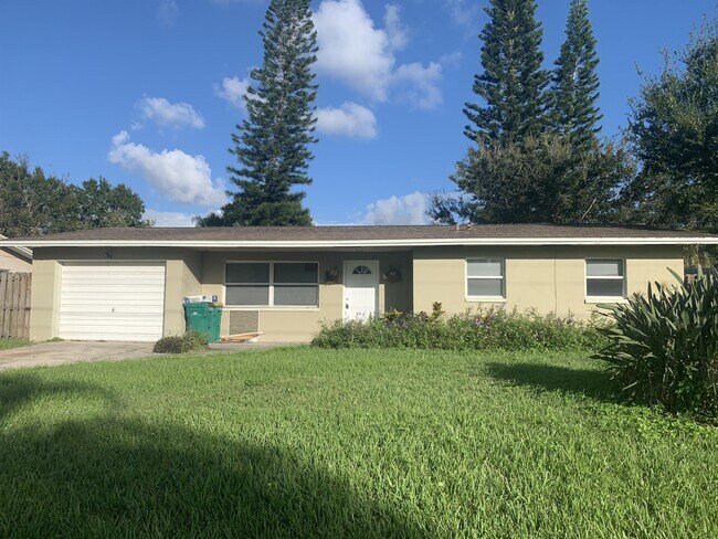 Primary Photo - 162 Monaco Rd