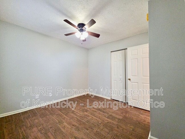 Building Photo - 305 Lake St