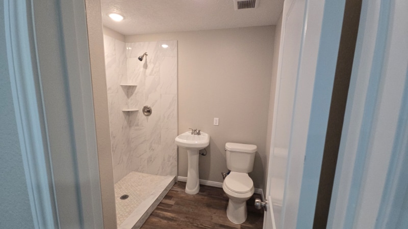 Building Photo - 2948 Elm Rd