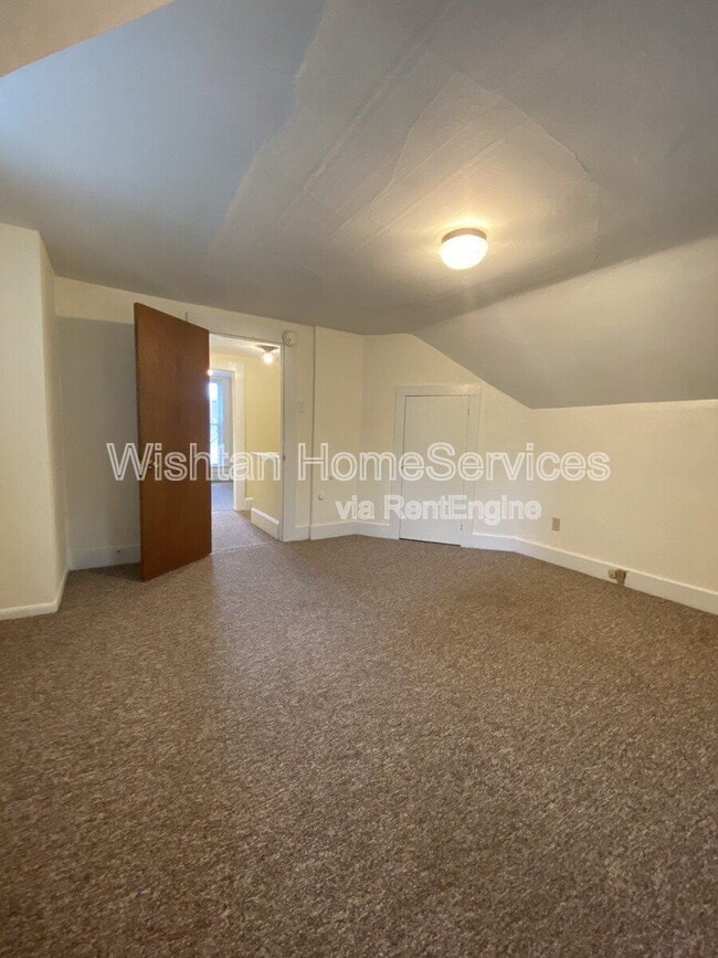 Building Photo - 525 S Lafayette St