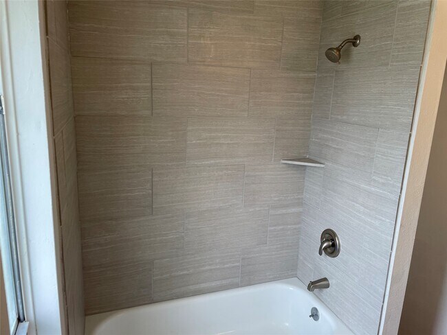 Building Photo - 505 Landing Blvd