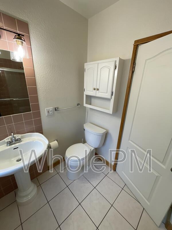 Building Photo - 4909 Beach Ct